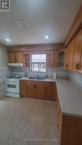24 Alhart Drive, Toronto, ON - Indoor Photo Showing Kitchen With Double Sink