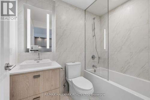 1906 - 10 Inn On The Park Drive, Toronto, ON - Indoor Photo Showing Bathroom