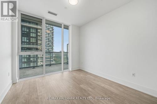 1906 - 10 Inn On The Park Drive, Toronto, ON - Indoor Photo Showing Other Room