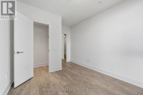 1906 - 10 Inn On The Park Drive, Toronto, ON - Indoor Photo Showing Other Room