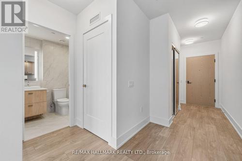 1906 - 10 Inn On The Park Drive, Toronto, ON - Indoor