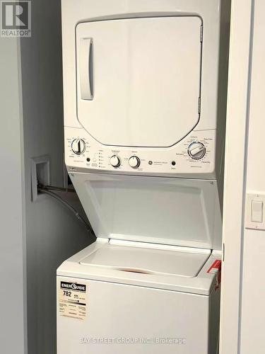904 - 18 Maitland Terrace, Toronto, ON - Indoor Photo Showing Laundry Room