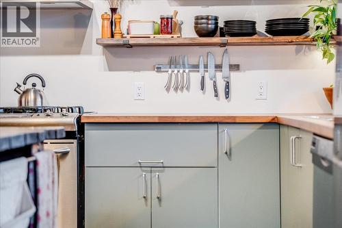 2207 Columbia Avenue, Rossland, BC - Indoor Photo Showing Kitchen
