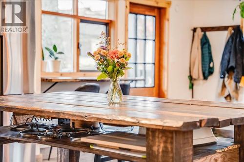 2207 Columbia Avenue, Rossland, BC - Indoor