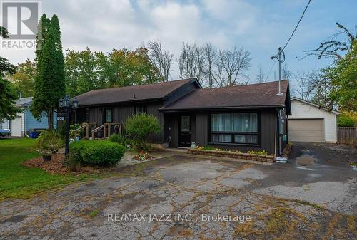 54 VIRGINIA BOULEVARD  Georgina (Virginia), ON L0E 1N0