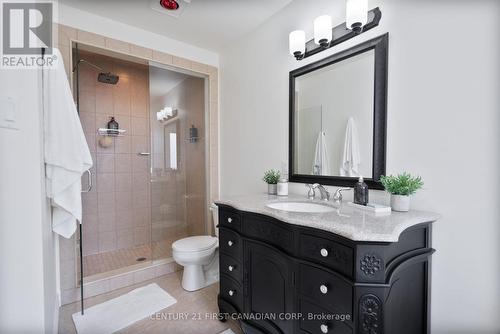 1625 Shore Road, London South (South A), ON - Indoor Photo Showing Bathroom