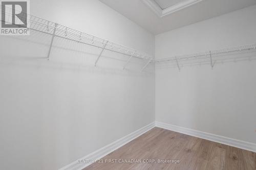 1625 Shore Road, London South (South A), ON - Indoor With Storage