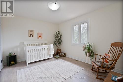 1625 Shore Road, London South (South A), ON - Indoor Photo Showing Bedroom