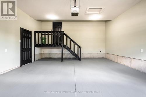 1625 Shore Road, London South (South A), ON - Indoor Photo Showing Other Room