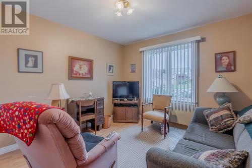 31 Kestrel Drive, Paradise, NL - Indoor Photo Showing Living Room