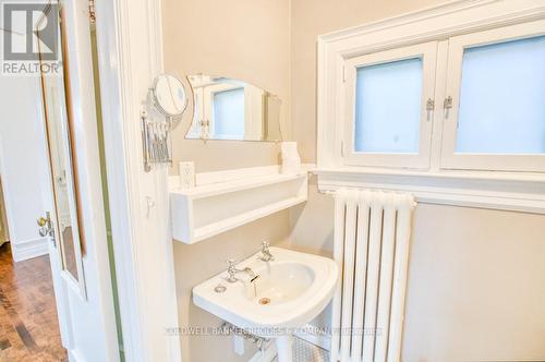 #1 On 2Nd Floor - 8 1/2 Range Road, Ottawa, ON 