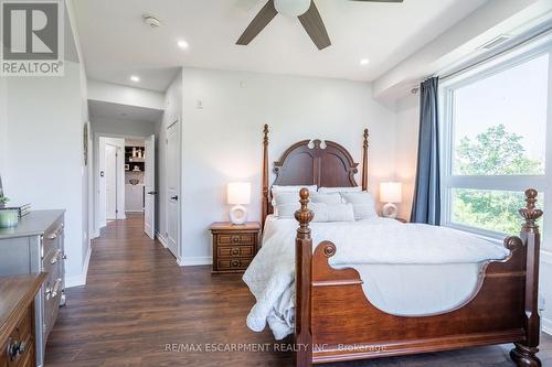 422 - 125 Shoreview Place, Hamilton, ON - Indoor Photo Showing Bedroom