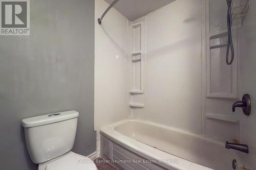 Lower - 37 Dunhill Crescent, Guelph (Willow West/Sugarbush/West Acres), ON - Indoor Photo Showing Bathroom