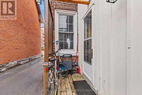 274 Wellington Street, Kingston (East Of Sir John A. Blvd), ON - Outdoor