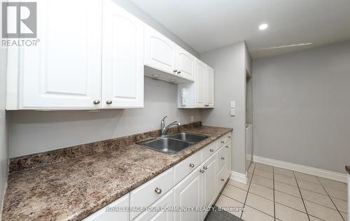 53 Newbury Drive, Newmarket, ON - Indoor Photo Showing Kitchen With Double Sink