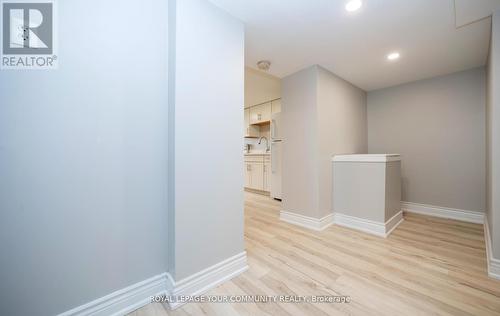 53 Newbury Drive, Newmarket, ON - Indoor Photo Showing Other Room