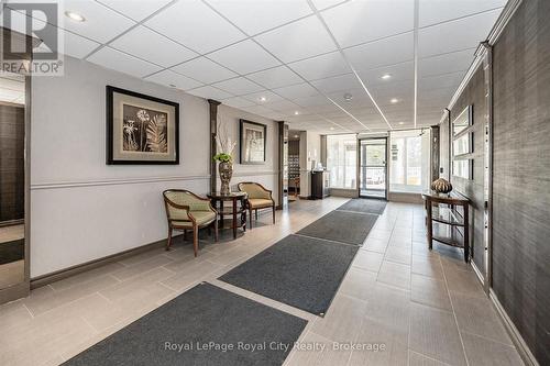 1410 - 35 Green Valley Drive, Kitchener, ON - Indoor Photo Showing Other Room