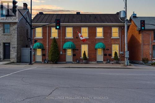 270 Wellington Street, Kingston (East Of Sir John A. Blvd), ON - Outdoor