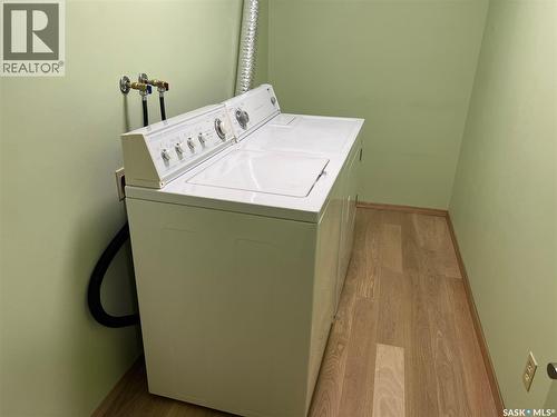 303 2160 Cornwall Street, Regina, SK - Indoor Photo Showing Laundry Room