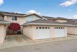 10-1800 Parkview Crescent  Kelowna, BC V1X 7G6