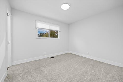 2757 Paula Road, West Kelowna, BC - Indoor Photo Showing Other Room