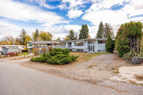 2757 Paula Road, West Kelowna, BC - Outdoor