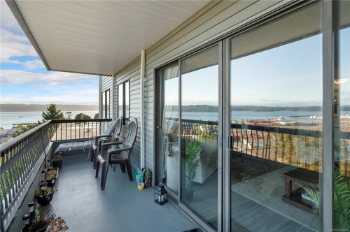 204-907 Cedar St, Campbell River, BC - Outdoor With Body Of Water With Balcony With View With Exterior