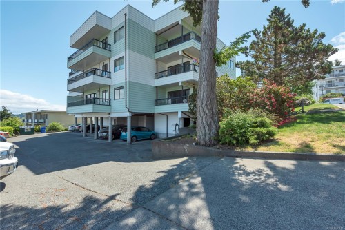 204-907 Cedar St, Campbell River, BC - Outdoor With Balcony