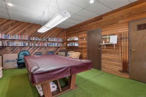 204-907 Cedar St, Campbell River, BC - Indoor