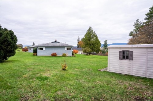 6327 Lansdowne Pl, Duncan, BC 