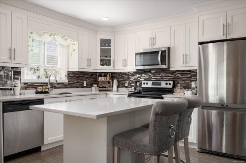 554 Armishaw Rd, Nanaimo, BC 