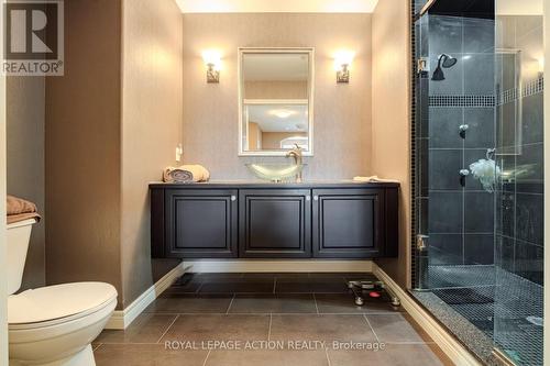 49 - 655 Park Road N, Brantford, ON - Indoor Photo Showing Bathroom