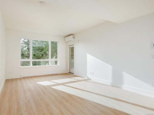 211-940 Reunion Ave, Langford, BC - Indoor Photo Showing Other Room