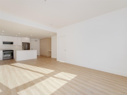 211-940 Reunion Ave, Langford, BC - Indoor With Fireplace