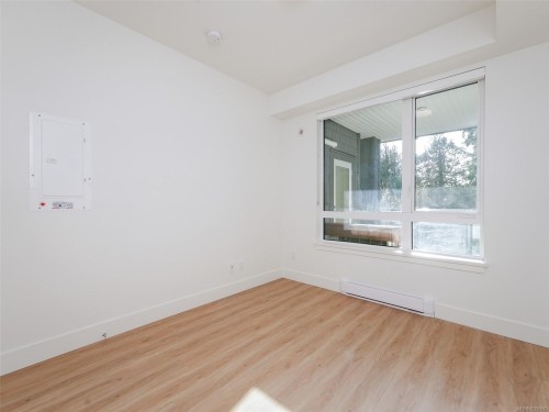 211-940 Reunion Ave, Langford, BC - Indoor Photo Showing Other Room
