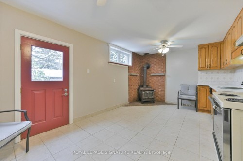 362 Silverthorn Avenue, Toronto, ON - Indoor Photo Showing Kitchen