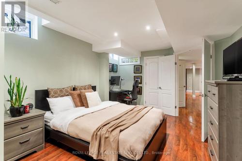 2299 Millstone Drive, Oakville, ON - Indoor Photo Showing Bedroom