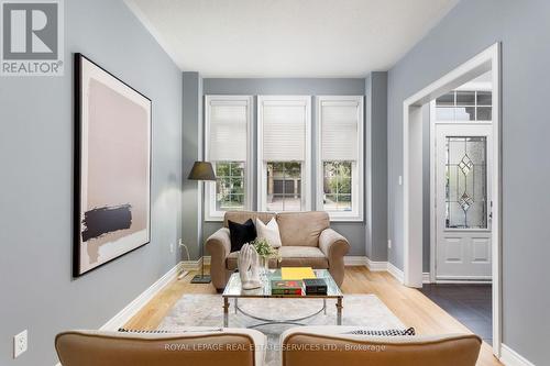 2299 Millstone Drive, Oakville, ON - Indoor Photo Showing Living Room