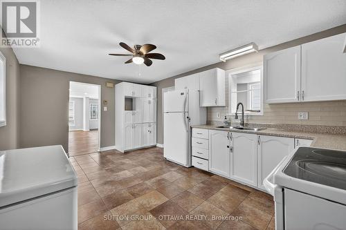 532 St Jean Street, Clarence-Rockland, ON - Indoor Photo Showing Kitchen With Double Sink