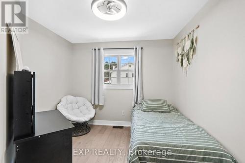 529 Winkworth Court, Newmarket, ON - Indoor Photo Showing Bedroom