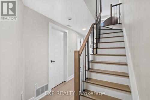 529 Winkworth Court, Newmarket, ON - Indoor Photo Showing Other Room