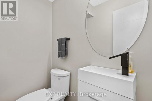 529 Winkworth Court, Newmarket, ON - Indoor Photo Showing Bathroom