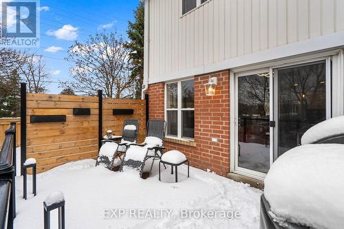 529 Winkworth Court, Newmarket, ON - Outdoor With Exterior