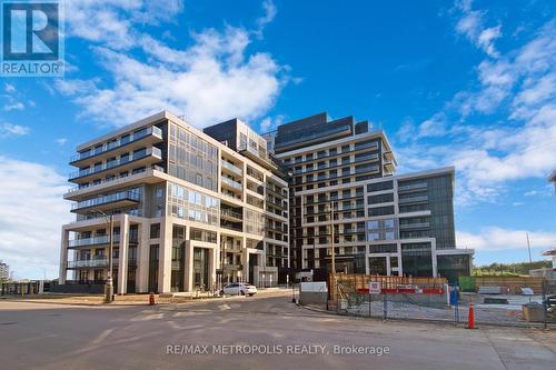 304 - 3200 WILLIAM COLTSON AVENUE  Oakville, ON L6H 7C2