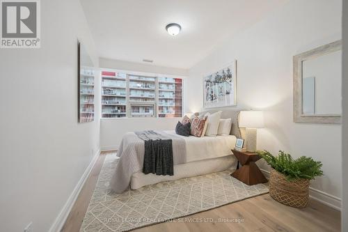 904 - 393 King Street W, Toronto, ON - Indoor Photo Showing Bedroom