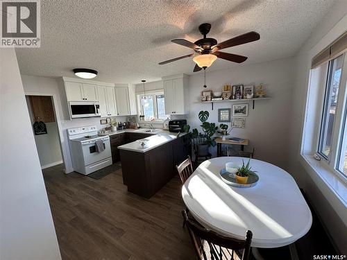 1019 8Th Street, Rosthern, SK - Indoor