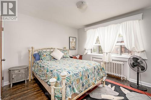 7 - 2128 Harris Crescent, Burlington, ON - Indoor Photo Showing Bedroom