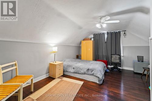 12 Roselle Place, Hamilton, ON - Indoor Photo Showing Bedroom