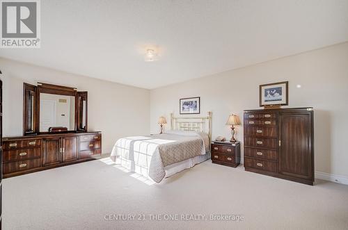 78 Ravine Edge Drive, Richmond Hill, ON - Indoor Photo Showing Bedroom