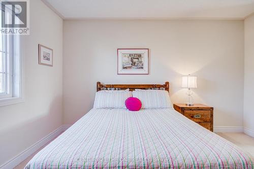 78 Ravine Edge Drive, Richmond Hill, ON - Indoor Photo Showing Bedroom